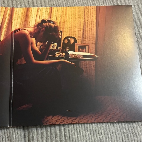 Taylor Swift midnights vinyl (moonstone) - Picture 4 of 6
